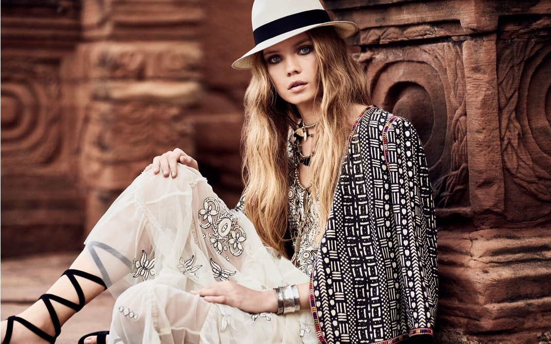 Rapsodia embroidered summer dress with woven shawl and hat